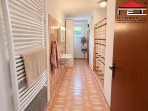 Prodej rodinného domu, Dobřichov, 250 m2