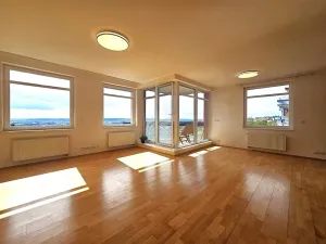 Pronájem bytu 3+kk, Praha, Nad Okrouhlíkem, 120 m2