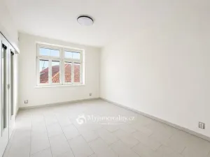 Prodej bytu 4+kk, Znojmo, U Brány, 95 m2