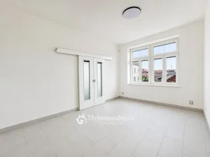 Prodej bytu 4+kk, Znojmo, U Brány, 95 m2