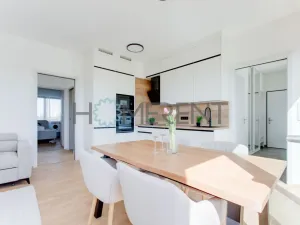 Pronájem bytu 3+kk, Praha, Formanská, 75 m2