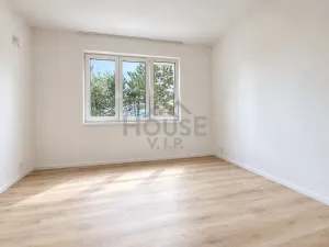 Prodej bytu 3+1, Praha, Sečská, 66 m2