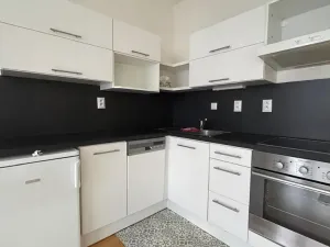Pronájem bytu 1+kk, Praha - Košíře, Pod Kavalírkou, 33 m2
