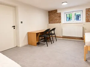 Pronájem atypického bytu, Pardubice - Bílé Předměstí, Ke Tvrzi, 18 m2