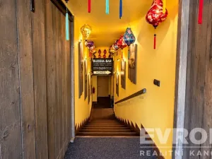 Prodej restaurace, Harrachov, 528 m2