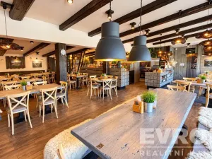 Prodej restaurace, Harrachov, 528 m2