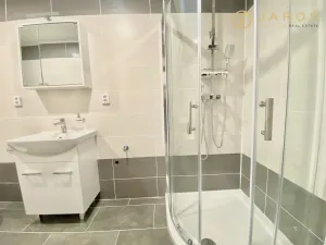 Pronájem bytu 1+1, Kadaň, Na Podlesí, 37 m2