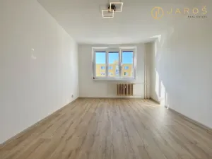 Pronájem bytu 1+1, Kadaň, Na Podlesí, 37 m2