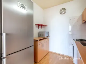 Pronájem bytu 2+kk, Praha - Prosek, Zárybská, 41 m2
