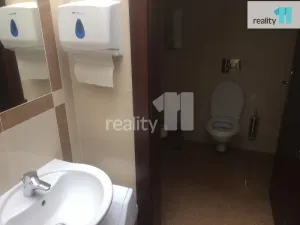 Pronájem kanceláře, Karlovy Vary - Dvory, Chebská, 27 m2