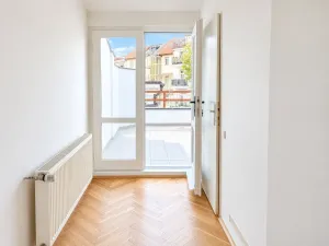 Pronájem kanceláře, Praha - Vršovice, Kodaňská, 150 m2