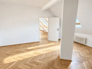Pronájem kanceláře, Praha - Vršovice, Kodaňská, 150 m2