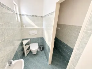 Pronájem kanceláře, Praha - Vršovice, Kodaňská, 150 m2