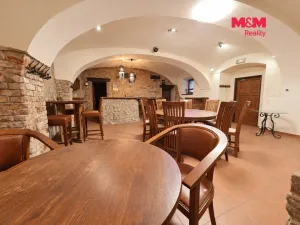 Pronájem restaurace, Kostelec nad Černými lesy - Kostelec nad Černými Lesy, náměstí Smiřických, 71 m2