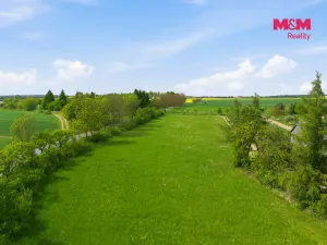 Prodej pozemku pro bydlení, Břežany, 8048 m2