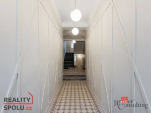Prodej bytu 2+kk, Praha - Nusle, Jaromírova, 47 m2
