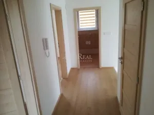 Pronájem rodinného domu, Praha - Letňany, Škarvadova, 154 m2