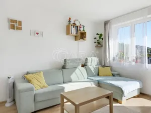 Prodej bytu 2+kk, Chýně, Uherova, 53 m2