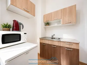 Pronájem kanceláře, Znojmo, Horní náměstí, 103 m2