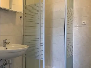 Pronájem bytu 1+kk, Praha - Vršovice, Orelská, 31 m2