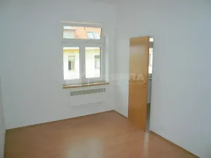 Pronájem bytu 2+1, Praha - Břevnov, Šlikova, 50 m2
