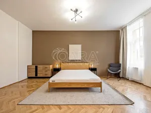 Pronájem bytu 2+kk, Praha - Vinohrady, Římská, 76 m2