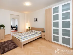 Prodej bytu 3+1, Praha - Smíchov, Plzeňská, 70 m2