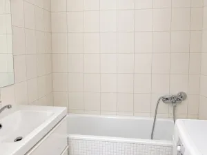 Pronájem bytu 3+kk, Praha, Na Zderaze, 76 m2