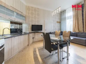Prodej bytu 5+1, Karlovy Vary, nábřeží Jana Palacha, 340 m2