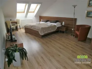 Pronájem ubytování, Blatnička, 830 m2
