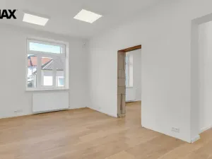 Prodej kanceláře, Třebíč - Stařečka, Sucheniova, 410 m2
