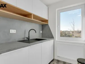 Prodej kanceláře, Třebíč - Stařečka, Sucheniova, 410 m2