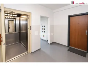 Pronájem bytu 1+1, Praha - Modřany, Botevova, 31 m2