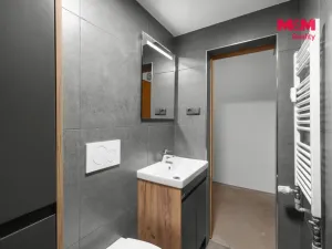 Pronájem bytu 2+kk, Praha - Bohnice, Bohnická, 55 m2