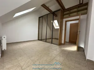 Pronájem bytu 3+1, Znojmo, Na Bojišti, 130 m2