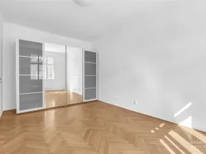 Pronájem bytu 2+kk, Hradec Králové, Škroupova, 45 m2