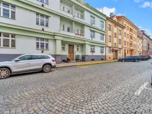 Pronájem bytu 2+kk, Hradec Králové, Škroupova, 49 m2