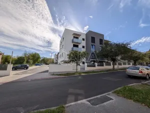 Pronájem bytu 1+kk, Plzeň - Skvrňany, Na Průhonu, 36 m2