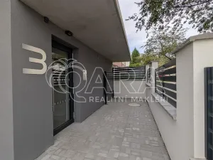 Pronájem bytu 1+kk, Plzeň - Skvrňany, Na Průhonu, 36 m2