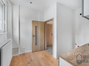 Pronájem bytu 1+1, Jablonec nad Nisou, Nádražní, 28 m2