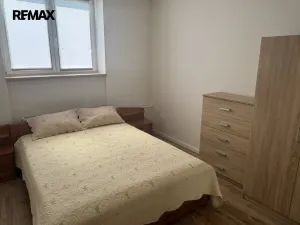 Pronájem bytu 2+1, Karlovy Vary, Jateční, 55 m2