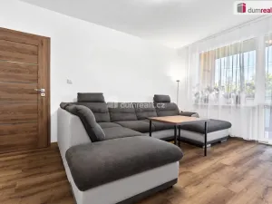 Prodej bytu 3+1, Karlovy Vary - Bohatice, Ostrovská, 76 m2