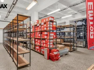 Prodej obchodního prostoru, Třebíč - Vnitřní Město, Komenského nám., 1008 m2