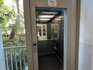 Pronájem bytu 2+kk, Praha - Vinohrady, V Horní Stromce, 47 m2