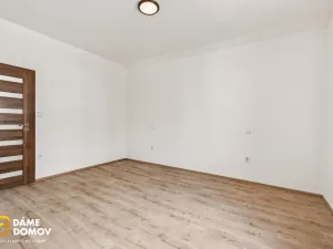 Prodej bytu 2+kk, Uherské Hradiště, Nádražní, 71 m2