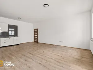 Prodej bytu 2+kk, Uherské Hradiště, Nádražní, 71 m2