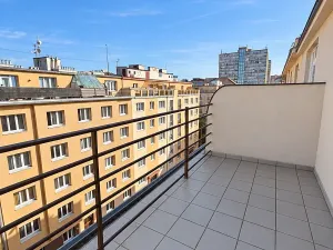 Pronájem bytu 1+kk, Praha - Vršovice, K louži, 35 m2