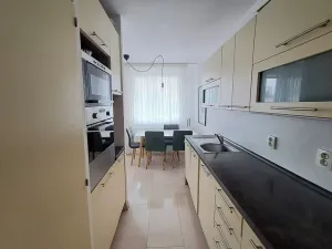 Prodej bytu 3+1, Praha - Bohnice, Poznaňská, 75 m2