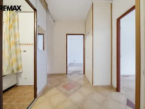 Prodej bytu 3+1, Karlovy Vary, Krymská, 71 m2