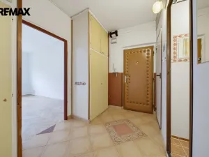 Prodej bytu 3+1, Karlovy Vary, Krymská, 71 m2